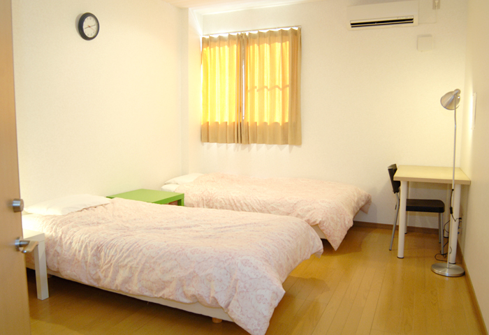 ��ͧãƱ�Τǳڤ����ĥ���롼�ࡣ�ƥ�Ӥ��դ��Ƥ�ΤǸ��ʤ��黨�̤Ǥ��ޤ���