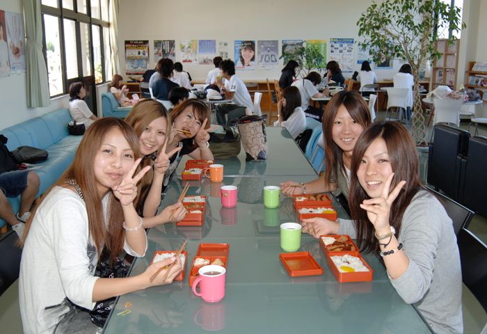 ���ǰ��˥ѥ���ݥåȤعԤ��������դ�õ�����ƿ��������ݥåȤ򸫤Ĥ���Τ⤤�������