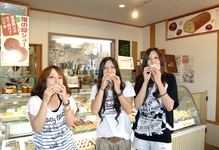 �����Τ�Ź���²ۻҤ���äƤ���褦�Ǥ�����®���äƤߤ褦�Ȼפ��ޤ���