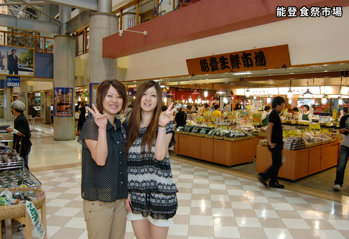 ガラス美術館も立ち寄って下さい!色々な工芸品が展示されていますよ♪