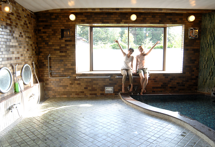 �����⤢��ޤ��Τǡ��פ��ä���­�򿭤Ф��ƥ�ե�å��夷�������ˤ�����Ǥ���^����