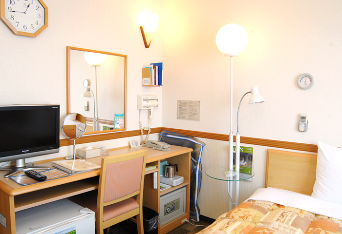 �ɥ饤�䡼���դ��Ƥ��ޤ��������Ŭ�ʥۥƥ�ץ�������ĺ���ޤ�����