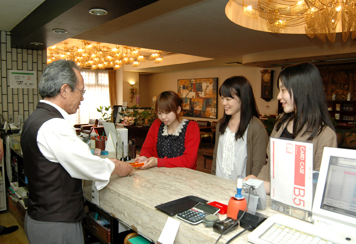 �����ϡ���̣������ɾȽ�Υ쥹�ȥ��ʤΤǡ����ä���­�����Ȼפ��ޤ���