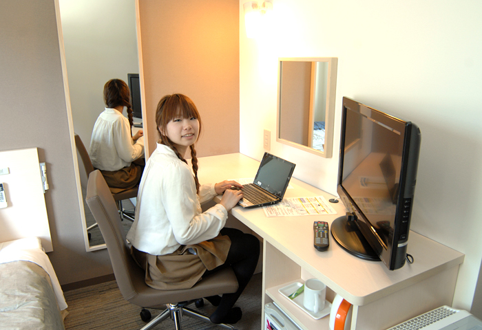 �ƥ�ӡ���¢�ˡ��ݥåȤʤɡ�����ɬ���ʤϤ����äƤ��ޤ���