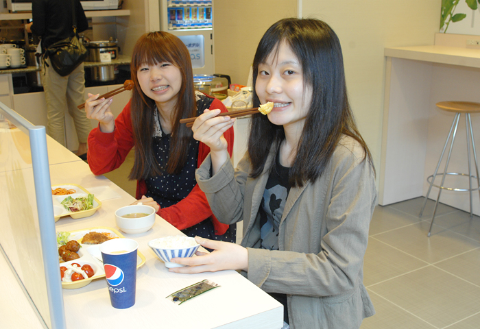 ����̨�ǡ���ǰ�̿����ѥ����