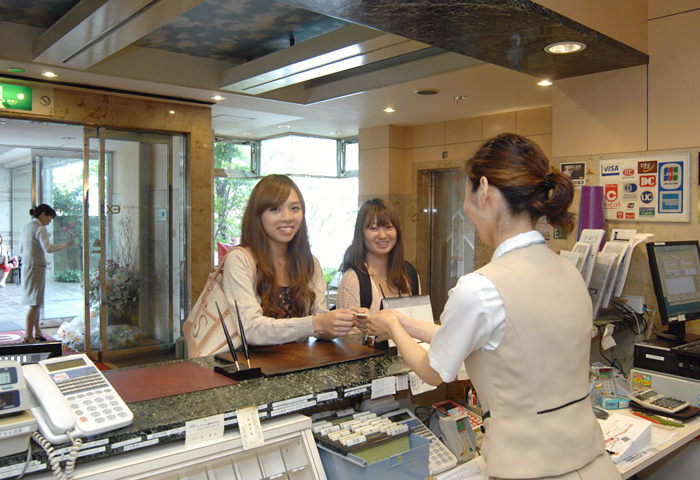 ͼ���ϡ��ۥƥ�������Υ���ʥ���ǿ��٤�ĺ���ޤ���������������ʬ�ޤǣϣˤǤ���