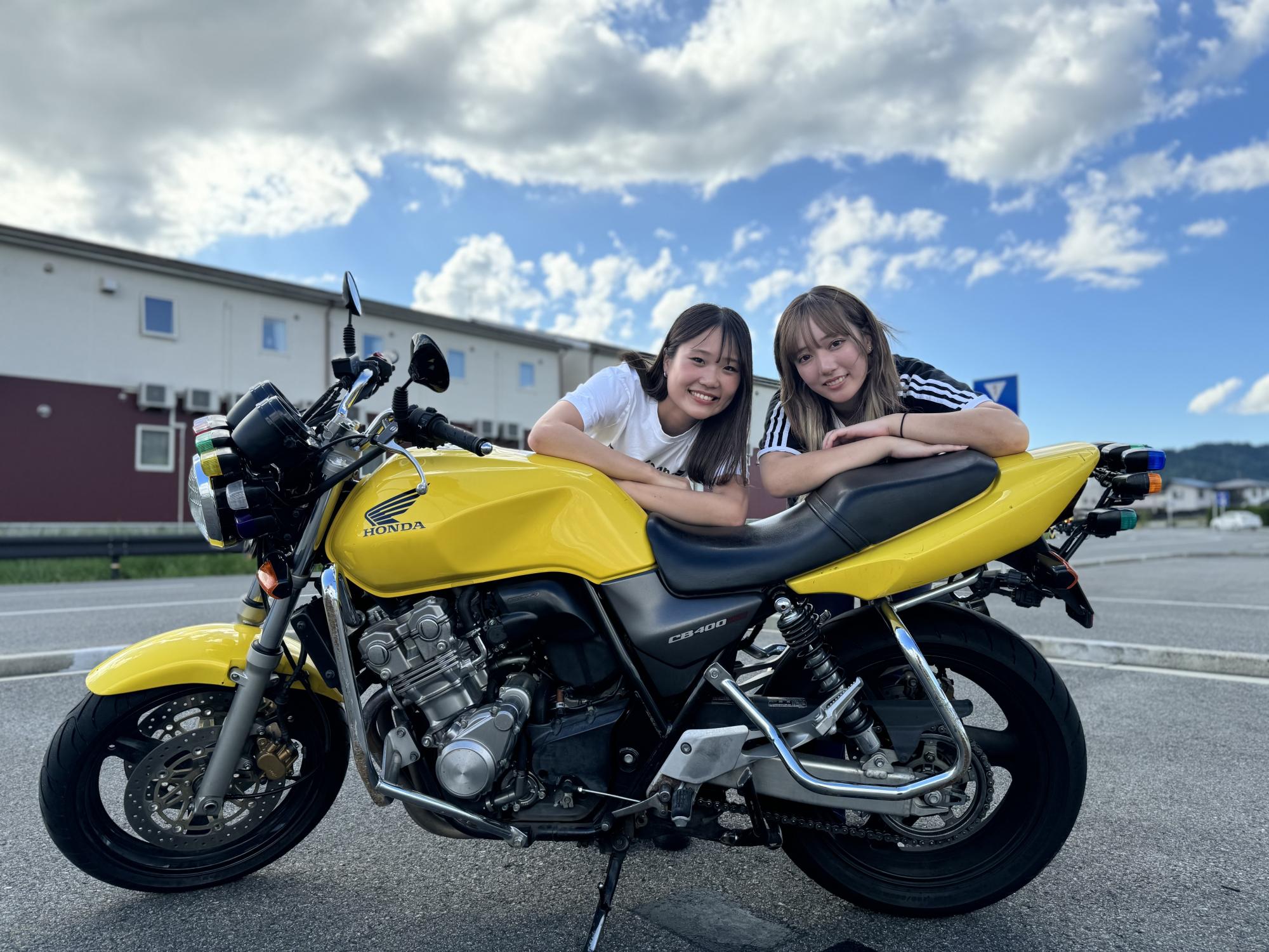 �ع��Υ��ӡ��ˤϡ����ߥå���ͭ��ޤ��Τǡ��Ԥ����֤˼�ͳ���ɤ��������ޤ���